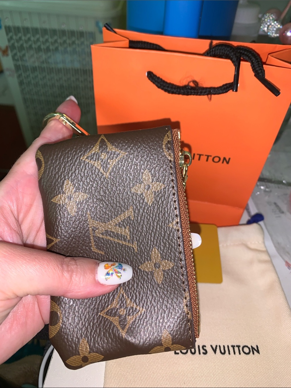 Louis Vuitton mini pouch purse/bag charm keychain - Picture 5 of 8